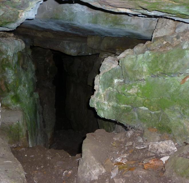 Nella grotta di Tueri 37 scheletri nuragici