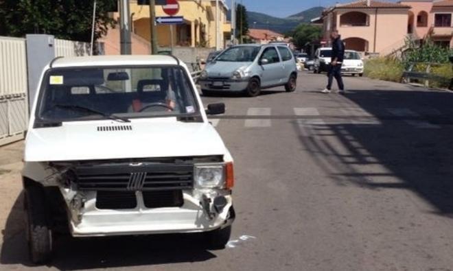 Scontro tra Panda, feriti i conducenti