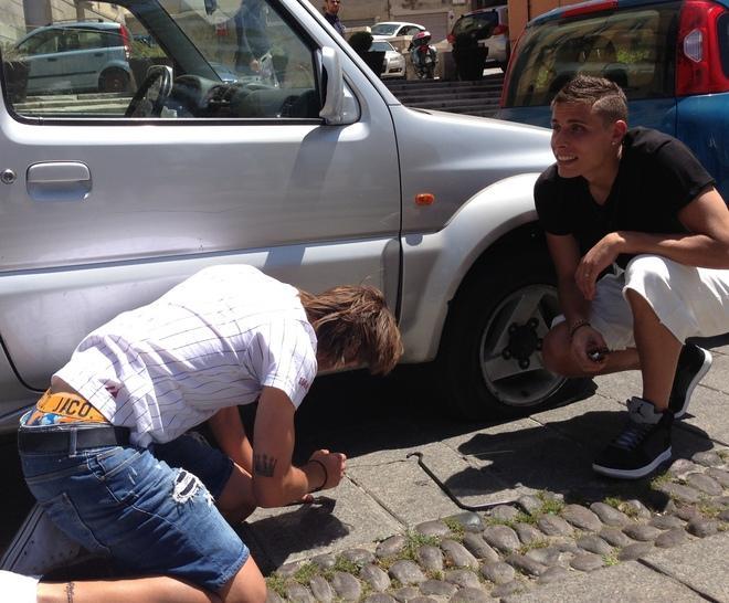 Cambio gomme... rossoblù