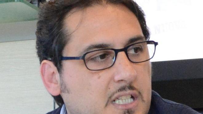 Responsabile amministrativo di una società per azioni, tra i fondatori del Meetup 79