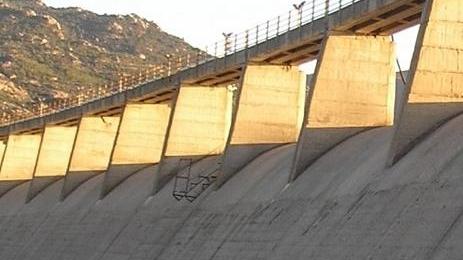 Un’estate con l’acqua a giorni alterni? La città corre ai ripari