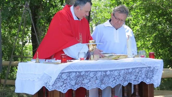 Ricordato il pilota precipitato nelle valli