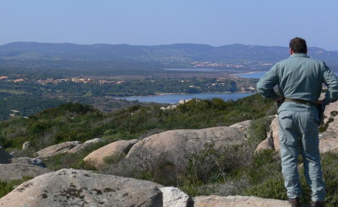 Maxi-lottizzazione con vista sull’arcipelago: 54 indagati 