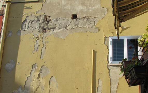 Case di via Spina Interviene il proprietario 