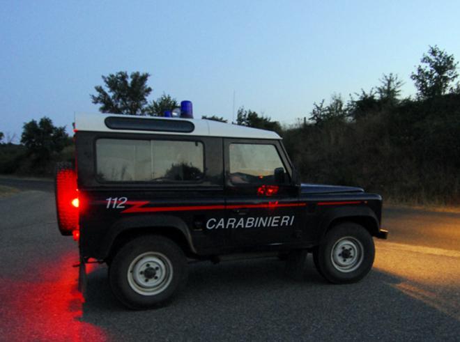 Bono, auto contro muro: grave allevatore 