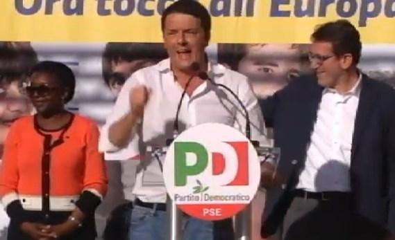   Matteo Renzi in piazza I comitati fischiano e lui replica "Chi fischia non ha idee" RIVEDI - LIVETWITTER  - FOTO/1 - FOTO/2 - FOTO/3 