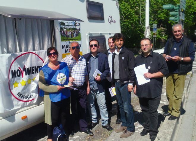 Il M5S: «Il solito giochetto elettorale»