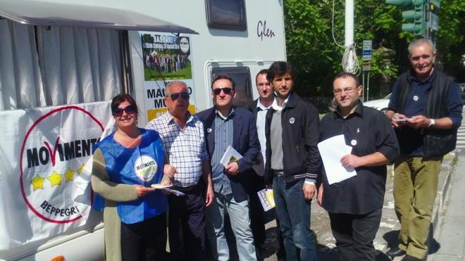 Il M5S: «Il solito giochetto elettorale»