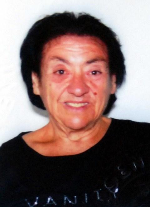 L’ultimo saluto alla donna finita nel canale