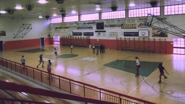 Gli sportivi: vogliamo un palazzetto nuovo