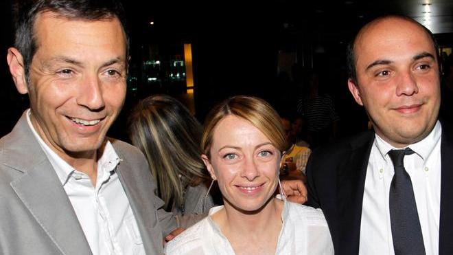 Giorgia Meloni a Modena all’attacco contro tre governi e l’euro - FOTO - VIDEO