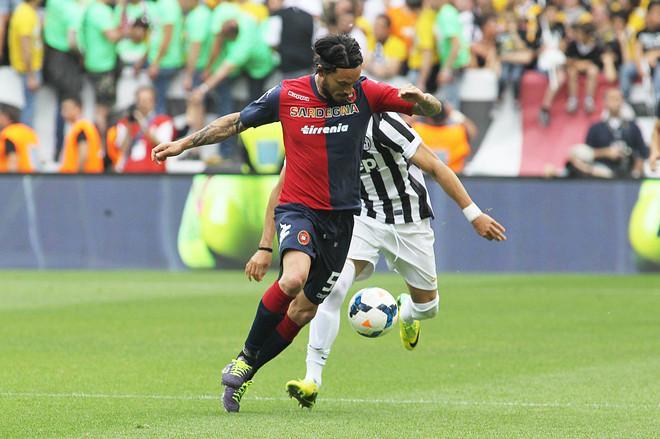 Il Cagliari non riesce a fermare la Juve dei record 