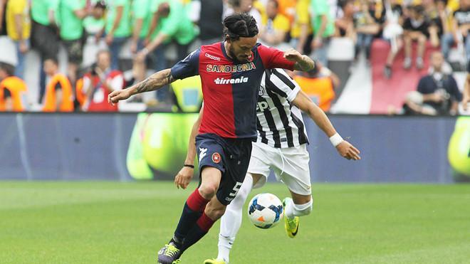 Il Cagliari non riesce a fermare la Juve dei record
