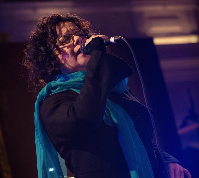 In duemila in piazza d’Italia ad applaudire Antonella Ruggiero