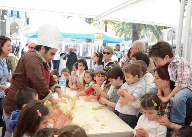 Piazza Castello, la fiera del gusto 