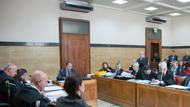 Soldi al segretario: consiglieri ingannati?