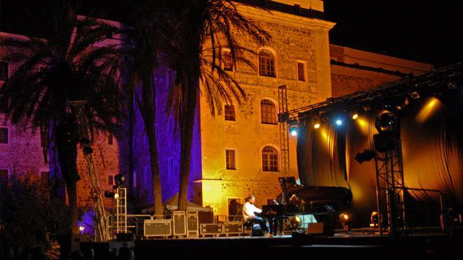 Fiamme gialle in Comune, ma è solo una verifica fiscale