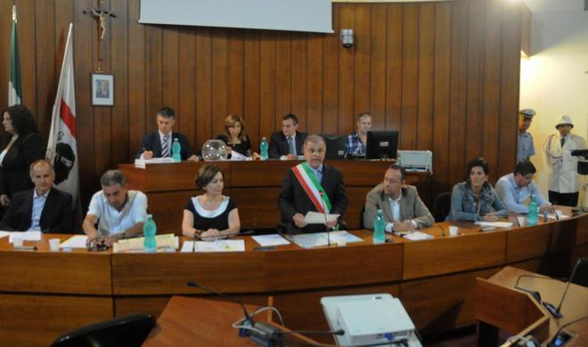 Pd contro il sindaco, i dissidenti vogliono due posti in giunta 