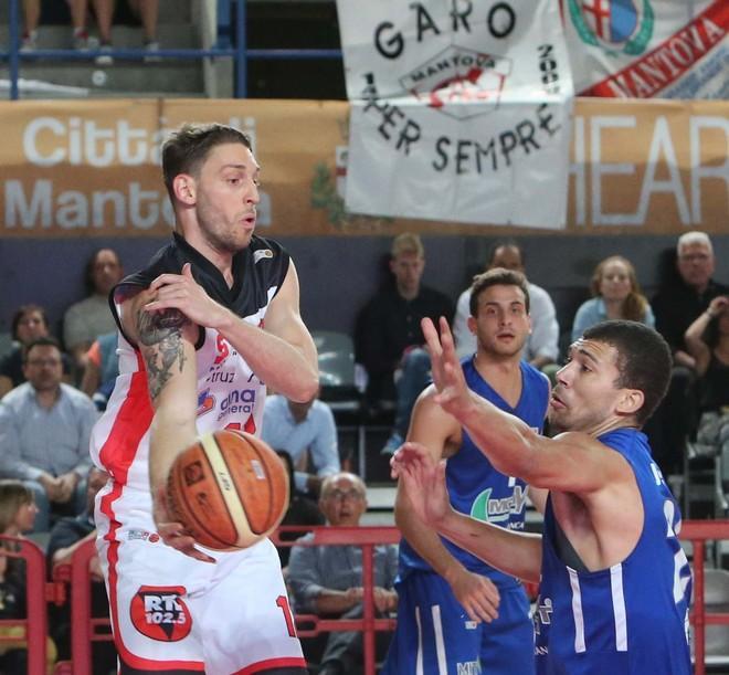 Una Dinamica indiavolata La Mobyt finisce al tappeto 