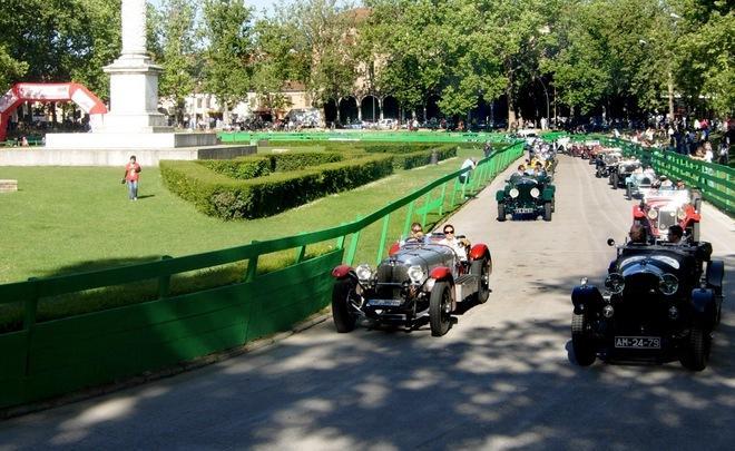 Multe a raffica alle auto della Mille Miglia 