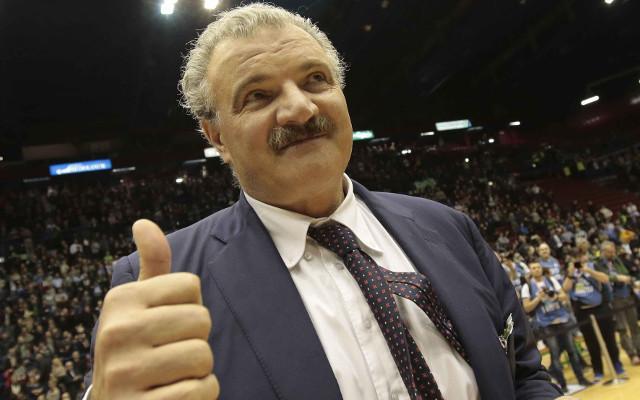 Saranno i playoff di Meo Sacchetti, il coach giocatore 