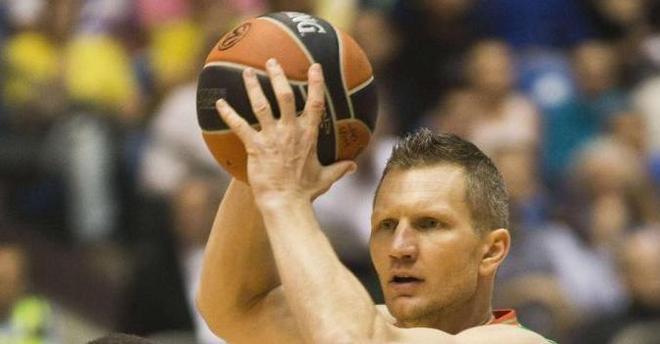 Kaukenas, classe e personalità