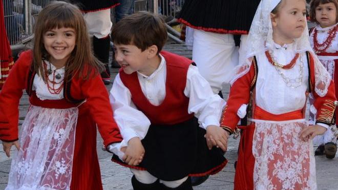 I bambini diventano i piccoli protagonisti del corteo