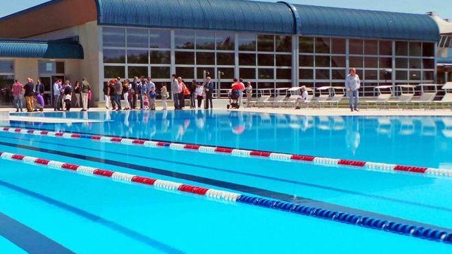 Tre milioni di euro per rinnovare la piscina scoperta