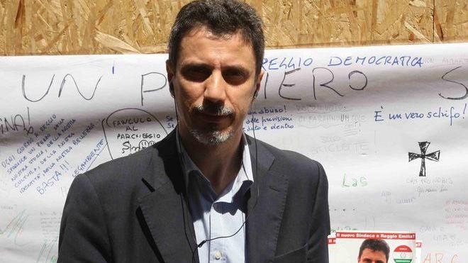 Nuove scritte contro il parcheggio