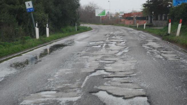 Strada per Telti, due incidenti