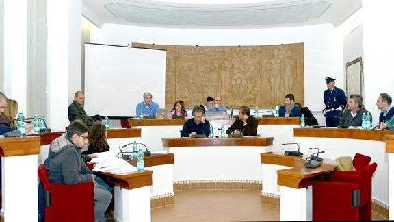 Nuove tariffe Imu e Tari, dibattito acceso in aula