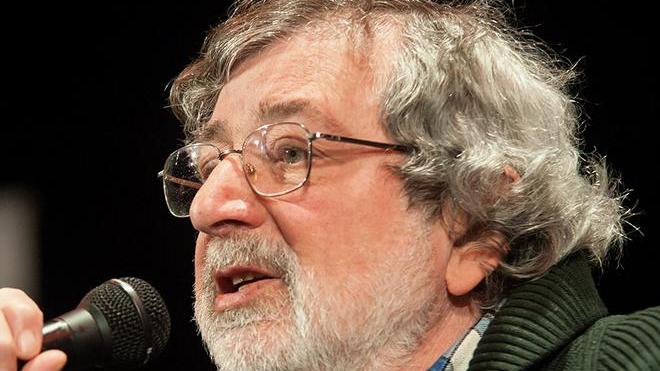 Sorrisi con l’amarcord di Guccini