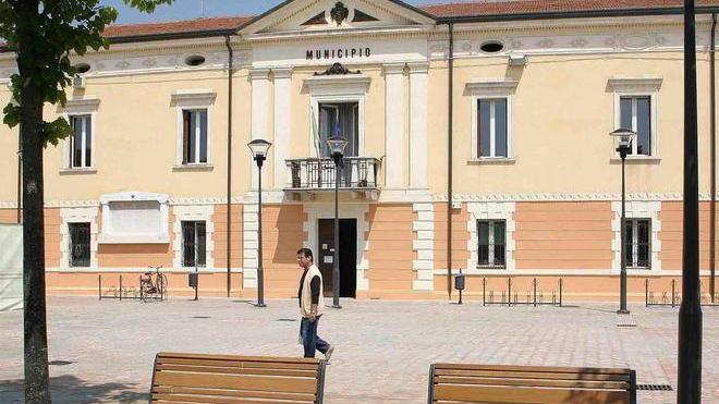 Il Comune sommerso dalle cartelle di Equitalia