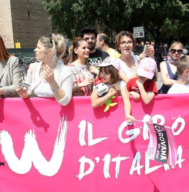 L’omaggio del Giro d’Italia alla Bassa ferita 