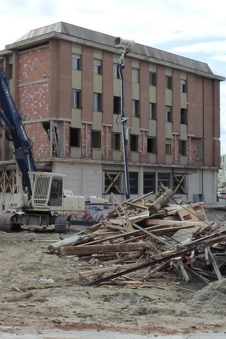 Almeno cento i milioni per la ricostruzione 