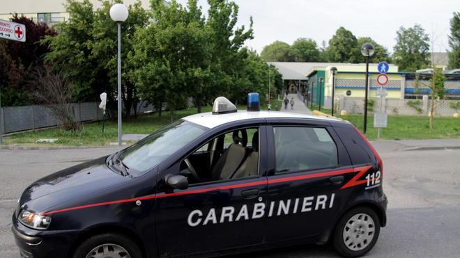 Ruba una Porsche, inseguito e arrestato