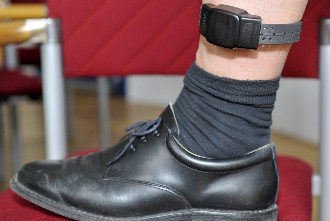 Bracciale elettronico, la sperimentazione parte da Oristano