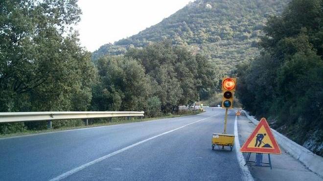Semafori rotti e caos auto sulla strada Nuoro-Oliena