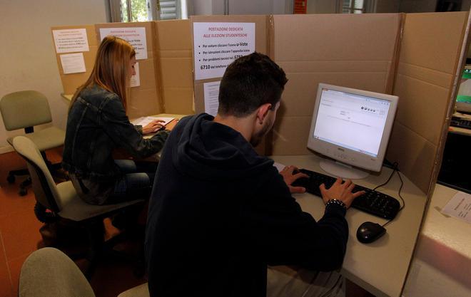 Ateneo al voto con tanti problemi 
