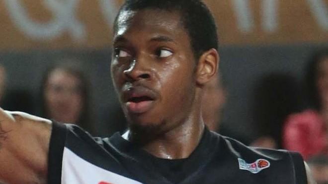 «Scimmia!», l’insulto e poi il pasticciaccio