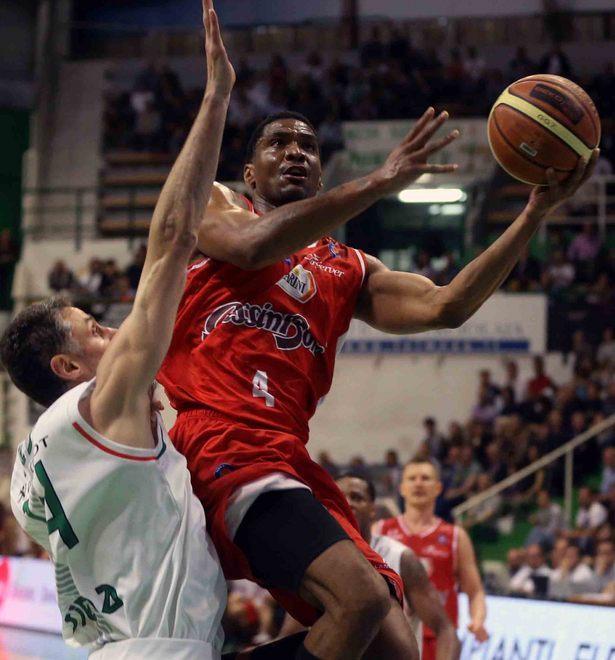 La Grissin Bon affonda Siena 