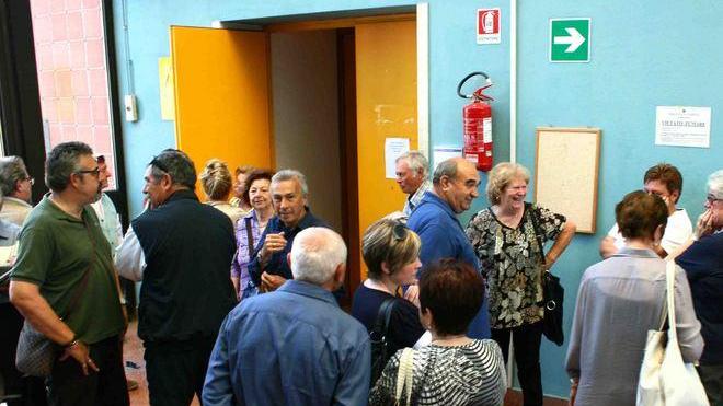 La carica dei 150, tutti contro Mazzoni