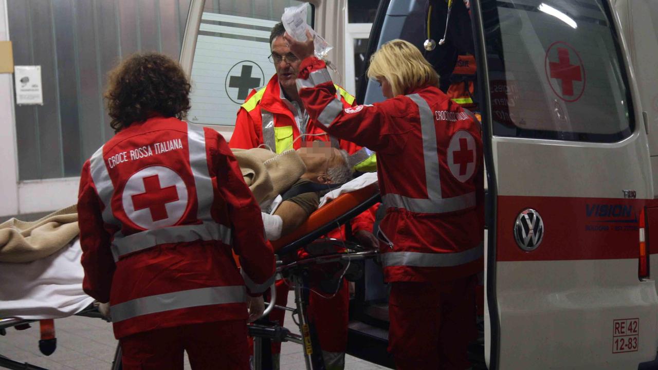 Carpineti, centrato da una fucilata