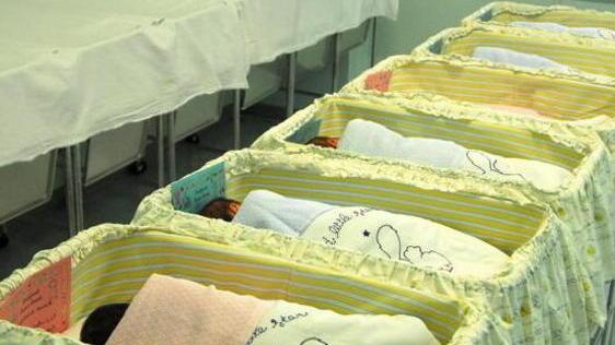 Bimbo morto, scagionati cinque medici