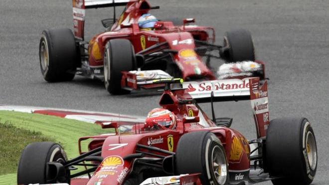 Ferrari aggrappata a un miracolo
