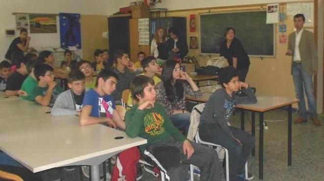 I ragazzi di terza a lezione di energia e sostenibilità
