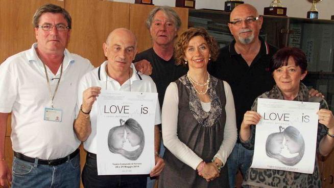 I bambini sul palco del Teatro Abbado in nome dell’amore