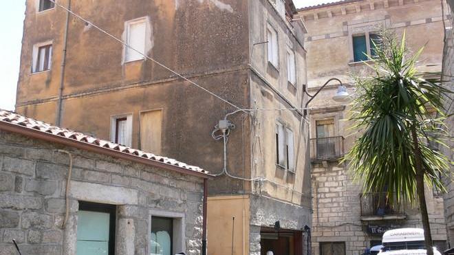 Frigeri dopo la strage telefona a varie persone, sfilata di testimoni