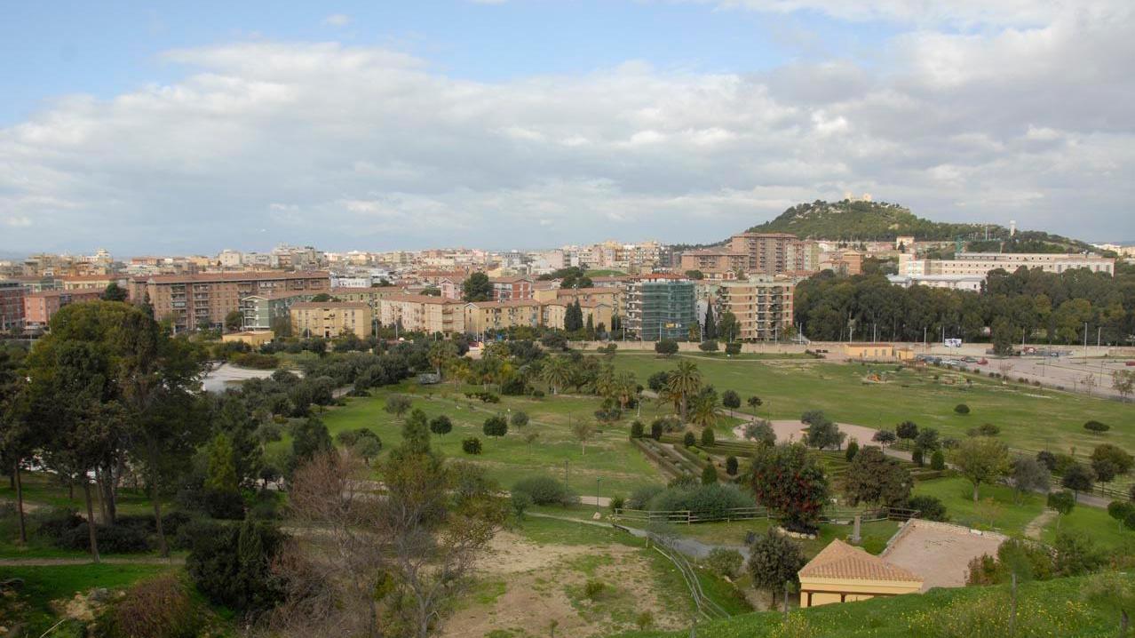 Finisce a bottigliate il dopo concerto, un ferito grave