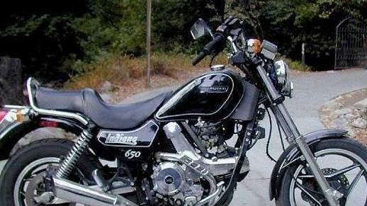 Rubano una moto da collezione